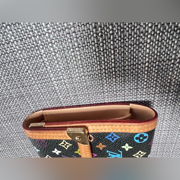 LOUIS VUITTON Monogram Multicolor
Wallet Murakami - Picture 4 of 11